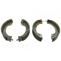 Fékpofakészlet MITSUBISHI SPACE GEAR 95-, L200 96- MB858876