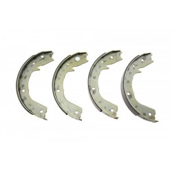 Fékpofakészlet MITSUBISHI PAJERO 2000- MN150861