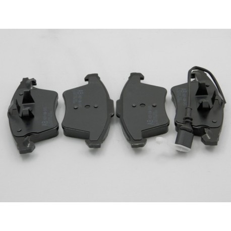 Fékbetét készlet, tárcsafék ELSŐ VW TRANPORTER V 03-, MULTIVAN 03- 7H0698151