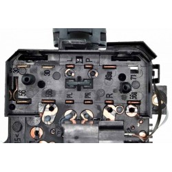 Kormányoszlop kapcsoló AUDI A2 2000-,AUDI A3 1996-,SKODA OCTAVIA 1996-,VW GOLF IV 1997-,PASSAT 1996- 8L0953513J