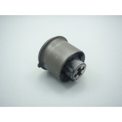 Csapágypersely, keresztlengőkar FORD FIESTA V JH 01-, FUSION JU 02-, MAZDA 2 03-, DEMIO 02- /HÁTSÓ ELSŐ/ 1204338