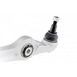 Lengőkar, kerékfelfüggesztés ELSŐ AUDI A4 00-08, SEAT EXEO 09- ALSÓ 8E0407151M