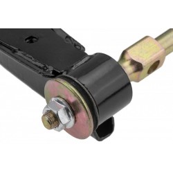 Lengőkar, kerékfelfüggesztés ELSŐ MITSUBISHI PAJERO II 90-04 ,PAJERO SPORT, L200 96-07 / JOBB/ MB831036