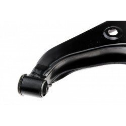 Lengőkar, kerékfelfüggesztés HÁTSÓ ALSÓ BAL SUZUKI SWIFT 89-04, 46202-60B00