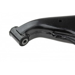 Lengőkar, kerékfelfüggesztés HÁTSÓ MITSUBISHI GRANDIS 03-07 /BAL/ MN103487