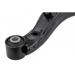Lengőkar, kerékfelfüggesztés HÁTSÓ NISSAN JUKE 4X4 10- / BAL/ 55121-EN10A