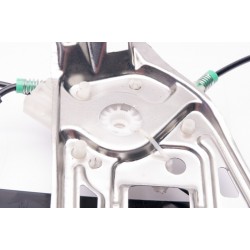 SZÉLVÉDŐ EMELŐ JOBB ELSŐ MERCEDES C W203 2037201646