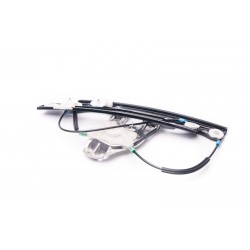 SZÉLVÉDŐ EMELŐ JOBB ELSŐ MERCEDES C W203 2037201646