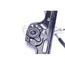 SZÉLVÉDŐ EMELŐ BAL BMW 1 (E87) 51337138465