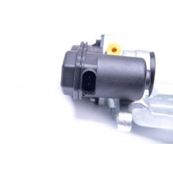 BAL HÁTSÓ FÉKNYEREG AUDI A4 A5 Q5 MOTORRAL 96SKV028 8K0615403B