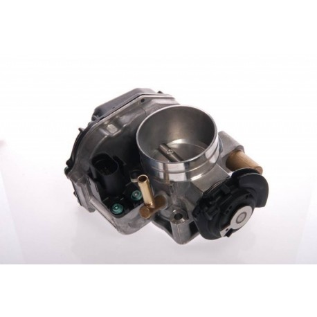 Fojtószelep ház VW PASSAT 1.6 OE 037133064D 037133064D