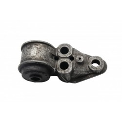 HÁTSÓ GERENDAPÁRNA VW AUDI JOBBRA 4B0501522E