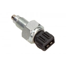 VW TOLATÓLÁMPA KAPCSOLÓ 020945415A