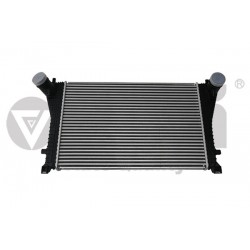 LÉGTÖLTŐ RADIÁTOR OCTAVIA III 13-17 VW GOLF 13-17 SEAT LEON AUDI A3 13-16 1.8/2.0 BENZ. 5Q0145803K