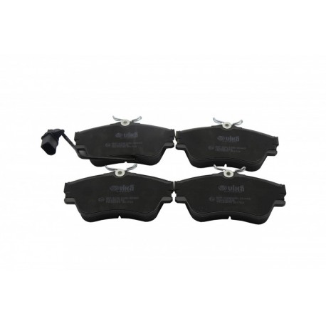 ELSŐ FÉKBETÉTEK VW TRANSPORTER T4 96-(KERÉK 15") ÉRZÉKELŐKKEL" 7D0698151B