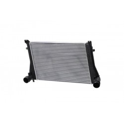 LÉGTÖLTŐ RADIÁTOR AUDI A3 13- VW GOLF 13- SEAT LEON 13- 2.0 BENZ. 5Q0145803L