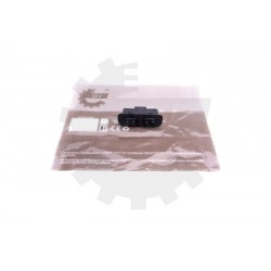 HYUNDAI ACCENT ÉS ACCENT SEDAN ABLAKVEZÉRLŐ PANEL 9357022000 UTASOLDALI 7 TŰS ABLAK VEZÉRLŐPANEL 93570-22000