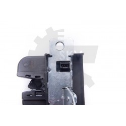 CSOMAGTÉRFEDÉL ZÁR VW PASSAT B5 GOLF IV POLO 3B9827505E