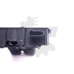 CSOMAGTÉRFEDÉL ZÁR CHEVROLET AVEO MALIBU OPEL 13501988