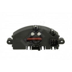 VENTILÁTOR ELLENÁLLÁS A4 2.0 TDI 11- 8T0820521