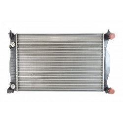 RADIÁTOR AUDI A4 1.8-2.0 00- /AUTOMATIKUS/ 8E0.121.251AQ