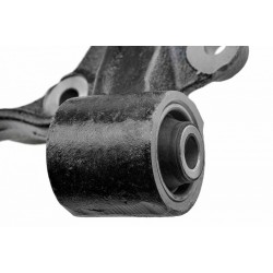 HÁTSÓ KORMÁNYCSUKLÓ MITSUBISHI PAJERO 00- /JOBB/ MR992532