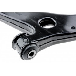 BAL ELSŐ ALSÓ VEZÉRLŐKAR VOLVO V40 12- 31340232