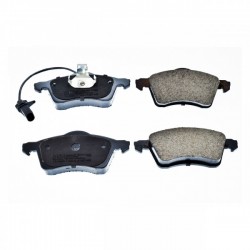 ELSŐ FÉKBETÉTEK VW TRANSPORTER IV 7D0698151D