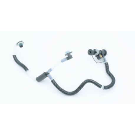 ÜZEMANYAGVEZETÉK MERCEDES 6120703232