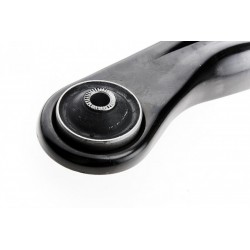 ELSŐ VEZÉRLŐKAR LEFELÉ JOBBRA SUZUKI LIANA 01- 45201-59J00