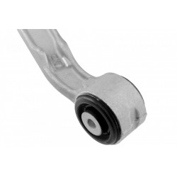 ELSŐ VEZÉRLŐKAR VW TOUAREG 10- FELSŐ L/P 7P0407021