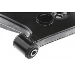 BAL ALSÓ ELSŐ VEZÉRLŐKAR SPACE STAR 98- CARISMA 99- MR911570