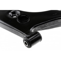 JOBB ELSŐ KERESZTLENGŐKAR SPACE STAR 98-, CARISMA 99- MR911569