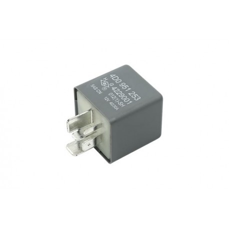 ÜZEMANYAGSZIVATTYÚ RELÉ KIVÁLÓ BENZ 4D0951253