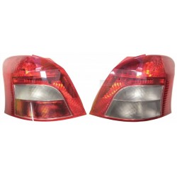 HÁTSÓ LÁMPA YARIS 05-09 BALRA 81561-52490