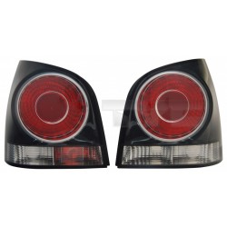 HÁTSÓ LÁMPA POLO 05-09 JOBB OLDALI FEKETE/