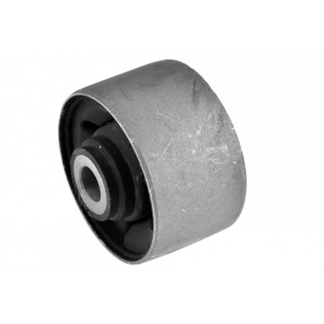 HÁTSÓ HÍDPERSELY PAJERO 00- JOBBRA 05105309AA