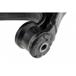 ELSŐ VEZÉRLŐKAR VW TOUAREG 02-, PORSCHE CAYENNE 02- /JOBB ALSÓ/. 7L0407152C