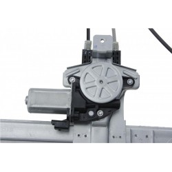 SZÉLVÉDŐ EMELŐ BERLINGO 96/BAL ELSŐ MOTORRAL 9221.G3