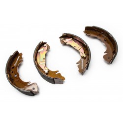 FÉKPOFÁK SZÉLESSÉGE 54 MM TRAJET 00.01- 01.08 HÁTUL 583053AA00