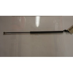 CSOMAGTÉRFEDÉL LENGÉSCSILLAPÍTÓ/JOBB/