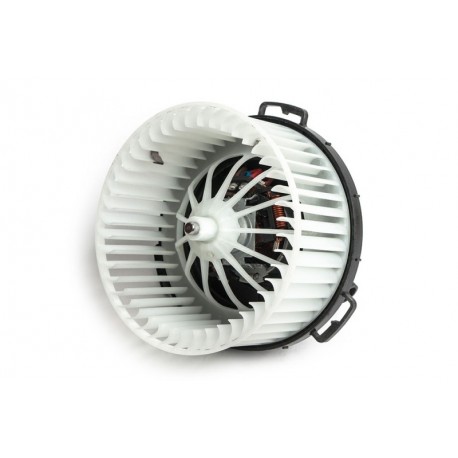 MAZDA BELSŐ VENTILÁTOR