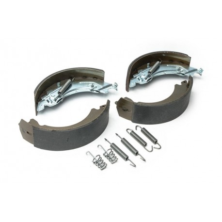 FÉKFÜGGŐFÜGGŐK Fékpofák kpl. pótkocsi tengelyhez (alváz KNOTT 200x50) 47276