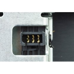 CSOMAGTÉRFEDÉL ZÁR VW TRANSPORTER T6 2016-,MULTIVAN T6 2016-/KAPCSOLÓVAL/ 7E0827505B