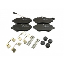 FÉKBETÉTEK NISSAN CABSTAR ELSŐ 2 ÉRZÉKELŐS FÉKBETÉTEK D1060-MB60A