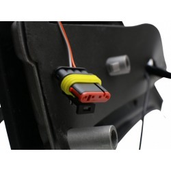 TÜKÖR IVECO DAILY 06 ELEKTROMOS RÖVID JOBB FŰTÖTT+ANTENNA 7 TŰS + 2 TŰS + 1 TŰS + 1 TŰS 5801367641