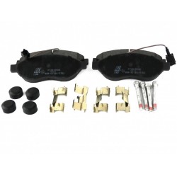 FÉKBETÉTEK FIAT DUCATO 06 ELÖL 2 ÉRZÉKELŐK 12/15/17Q LIGHT 77364160