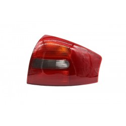 JOBB HÁTSÓ LÁMPA (SZEDÁN) AUDI A6 98-01 4B5945096