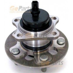 KERÉKCSAPÁGY KÉSZLET AURIS 1.4 1.6 ZZE150 ZRE151 06.11- COROLLA ZZE150 ZRE150 06.11- HÁTSÓ KERÉK KERÉKTÁRCSÁVAL ÉS HUBBAL